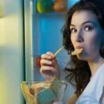 The Hidden Dangers of Late-Night Snacking: Why Timing Matters More Than You Think
